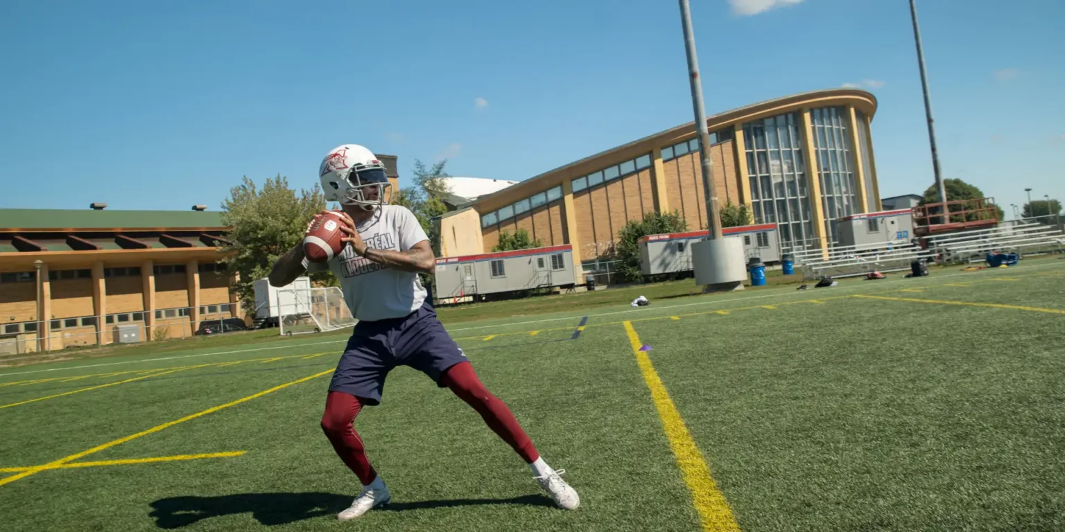 Vernon Adams Jr. Behind the Scenes photo 1