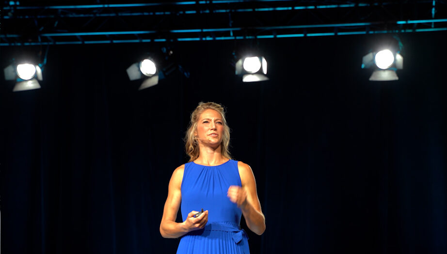 thumbnails of multiple angles of camera shots of a speaker on stage